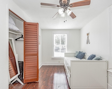 1406 Moody Avenue - Photo Thumbnail 21