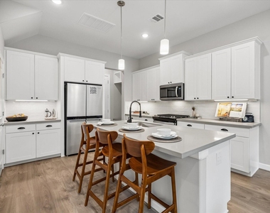 5218 Amber Sunrise Drive - Photo Thumbnail 12