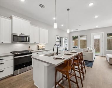 5218 Amber Sunrise Drive - Photo Thumbnail 15