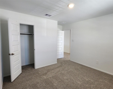 4127 Windstone Glen Way - Photo Thumbnail 18