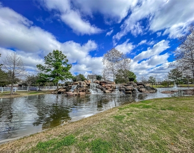 18126 Golden Falls Lane - Photo Thumbnail 44
