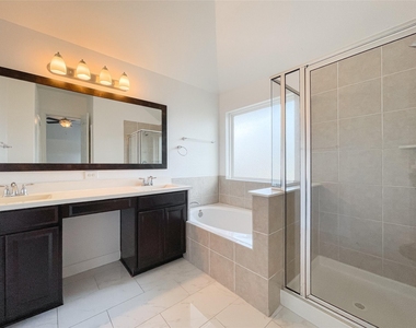 18126 Golden Falls Lane - Photo Thumbnail 29