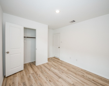 140 Austin Street - Photo Thumbnail 19