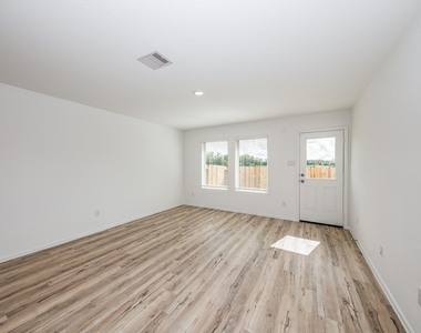 140 Austin Street - Photo Thumbnail 11