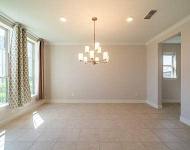 4706 Llano Loop - Photo Thumbnail 6