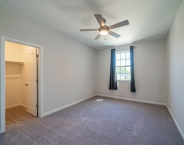 4706 Llano Loop - Photo Thumbnail 34