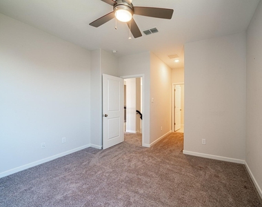 4706 Llano Loop - Photo Thumbnail 35