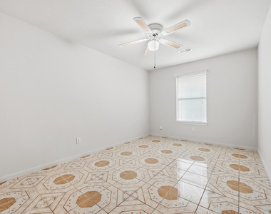 9619 E Withers Way Circle - Photo Thumbnail 38