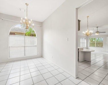9619 E Withers Way Circle - Photo Thumbnail 14