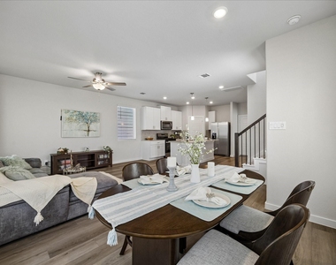 8409 Arden Valley Lane - Photo Thumbnail 10