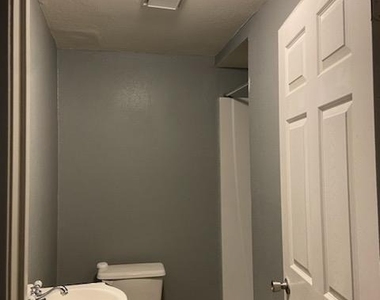 6114 Belmark Street - Photo Thumbnail 7