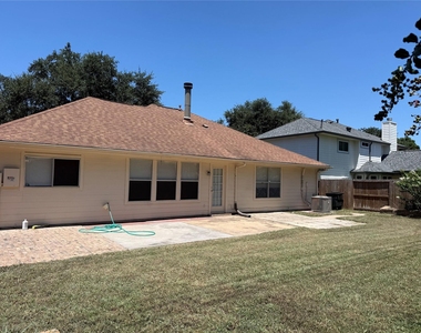 9035 Waving Fields Drive - Photo Thumbnail 19