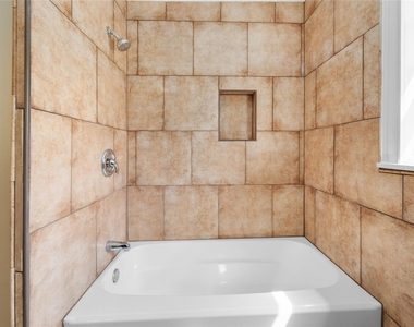 940 Hardeman Street - Photo Thumbnail 19