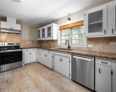 940 Hardeman Street - Photo Thumbnail 10