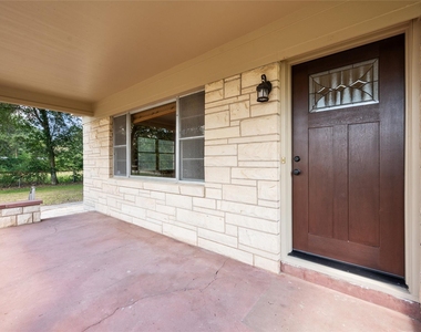 940 Hardeman Street - Photo Thumbnail 4