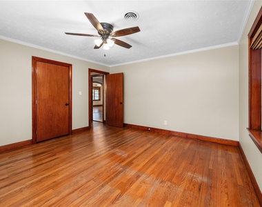 940 Hardeman Street - Photo Thumbnail 15
