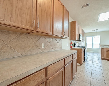 19718 Wren Forest Ln - Photo Thumbnail 15