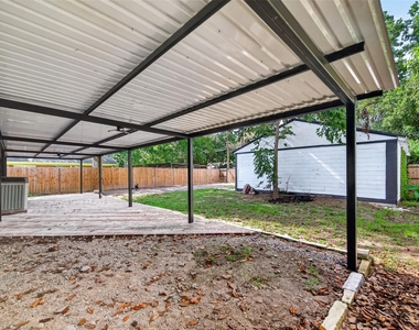 1308 W Dumble Street - Photo Thumbnail 26