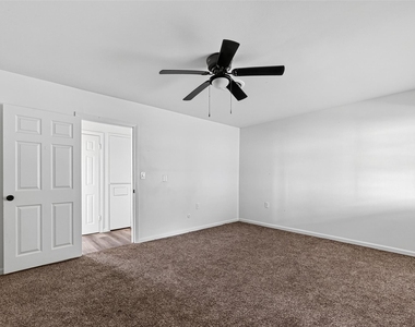 1308 W Dumble Street - Photo Thumbnail 16
