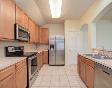 14903 Lanai Drive - Photo Thumbnail 20