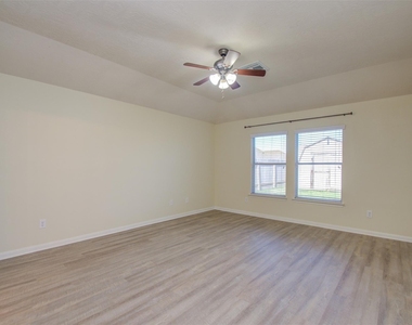 14903 Lanai Drive - Photo Thumbnail 28