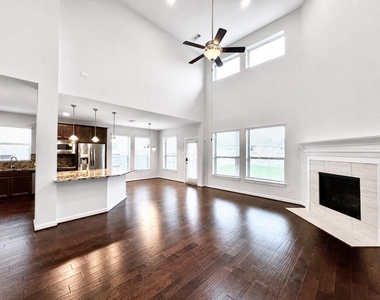2514 Deerwood Heights Lane - Photo Thumbnail 9