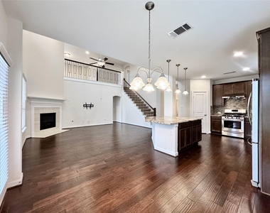 2514 Deerwood Heights Lane - Photo Thumbnail 12