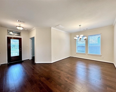 2514 Deerwood Heights Lane - Photo Thumbnail 3