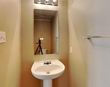 5215 Lavender Lane - Photo Thumbnail 6