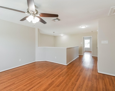 1060 Cabot Cove - Photo Thumbnail 6