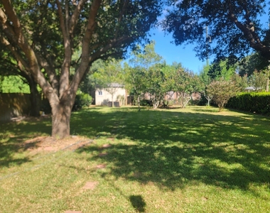 320 Old San Felipe Road - Photo Thumbnail 11