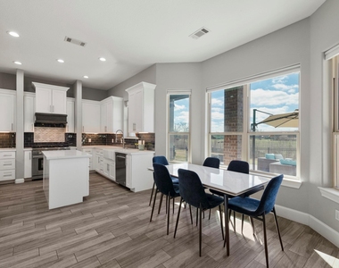 116 Waterstone Drive - Photo Thumbnail 14