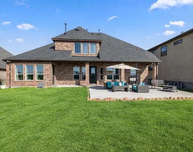 116 Waterstone Drive - Photo Thumbnail 38
