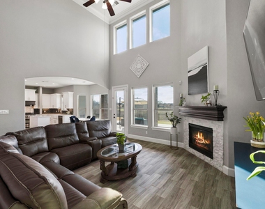 116 Waterstone Drive - Photo Thumbnail 12