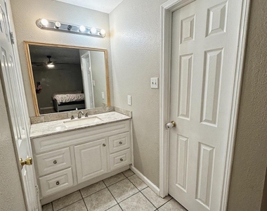 5007 Monteith Drive - Photo Thumbnail 17