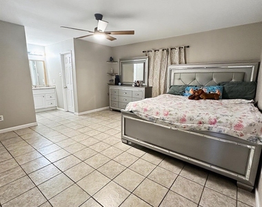 5007 Monteith Drive - Photo Thumbnail 16