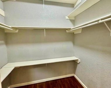 327 County Road 735 - Photo Thumbnail 7