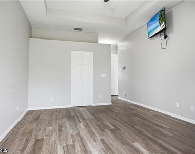 661 Grand Rapids Boulevard - Photo Thumbnail 9