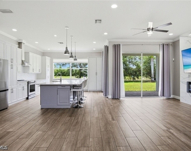 661 Grand Rapids Boulevard - Photo Thumbnail 3