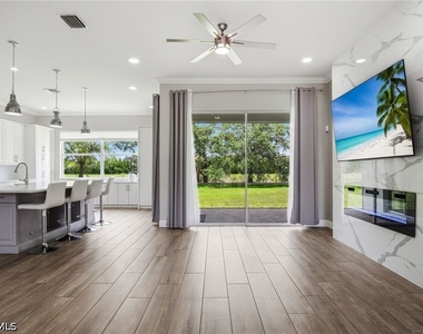 661 Grand Rapids Boulevard - Photo Thumbnail 2