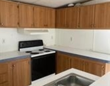 776 8th Street - Photo Thumbnail 2
