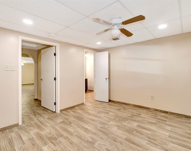 7900 Lane Street - Photo Thumbnail 21
