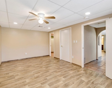 7900 Lane Street - Photo Thumbnail 18