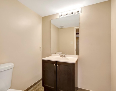 7900 Lane Street - Photo Thumbnail 15