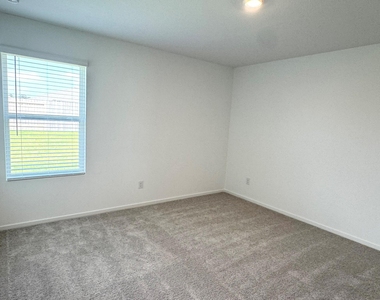 31516 Pianella Lane - Photo Thumbnail 11