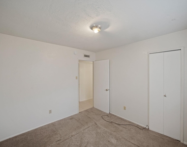 15822 Danford Drive - Photo Thumbnail 27