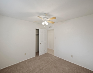 15822 Danford Drive - Photo Thumbnail 24