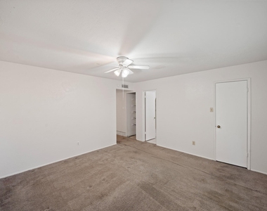 15822 Danford Drive - Photo Thumbnail 20