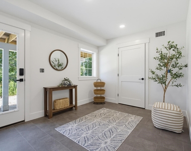21 Upper Ladd Hill - Photo Thumbnail 16