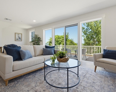 21 Upper Ladd Hill - Photo Thumbnail 4
